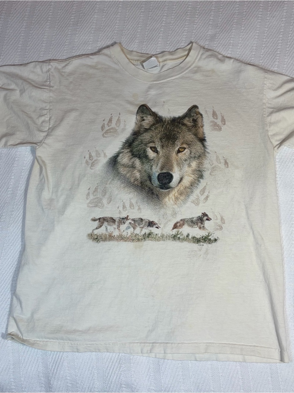 Vintage 90s Wolf Tee Shirt Size Medium Off-White Anvil Cotton Gorpcore Retro